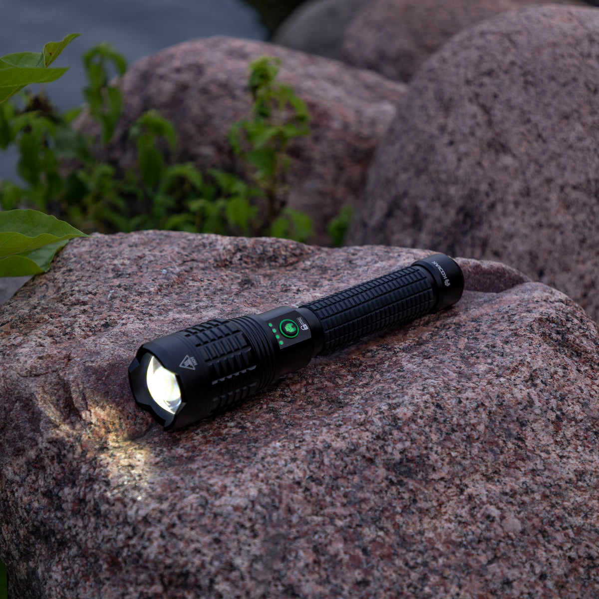 Kodiak® Kong 18,000 Lumen Rechargeable Tactical Flashlight - LitezAll - Tactical Flashlights - 4