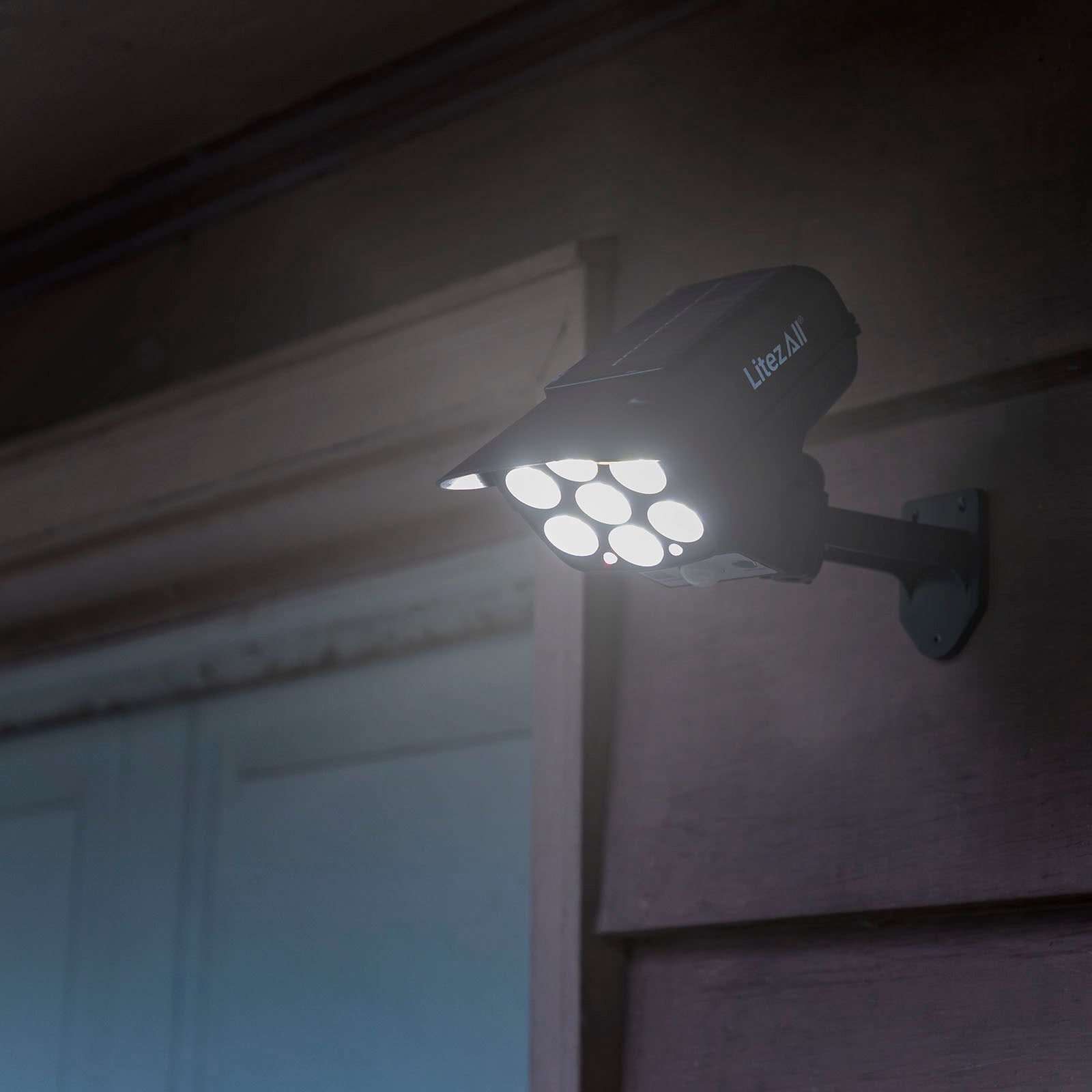 LitezAll 500 Lumen Solar Security Light - LitezAll - Wireless Lighting Solutions - 4