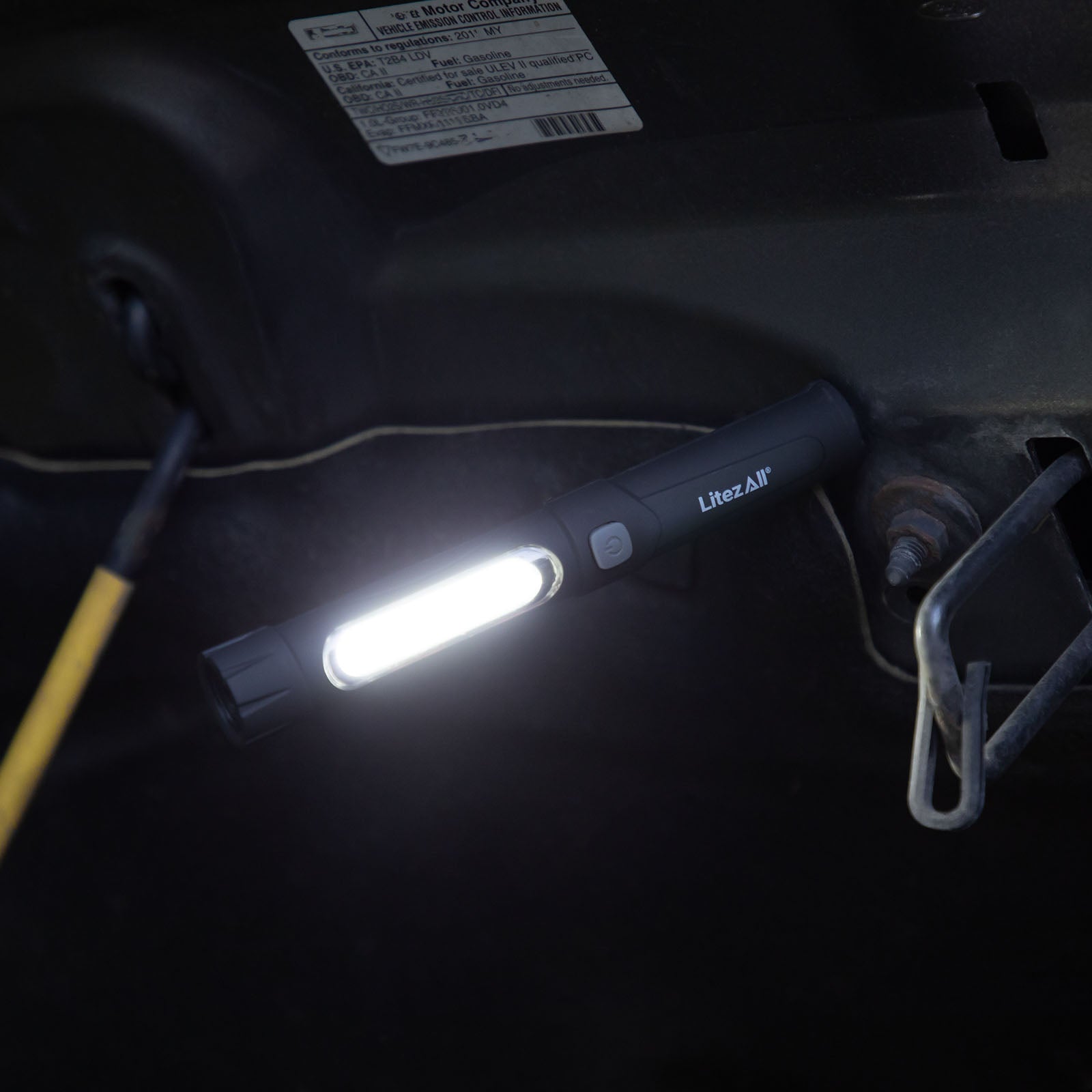 LitezAll® 100 Lumen Task Light with Flashlight