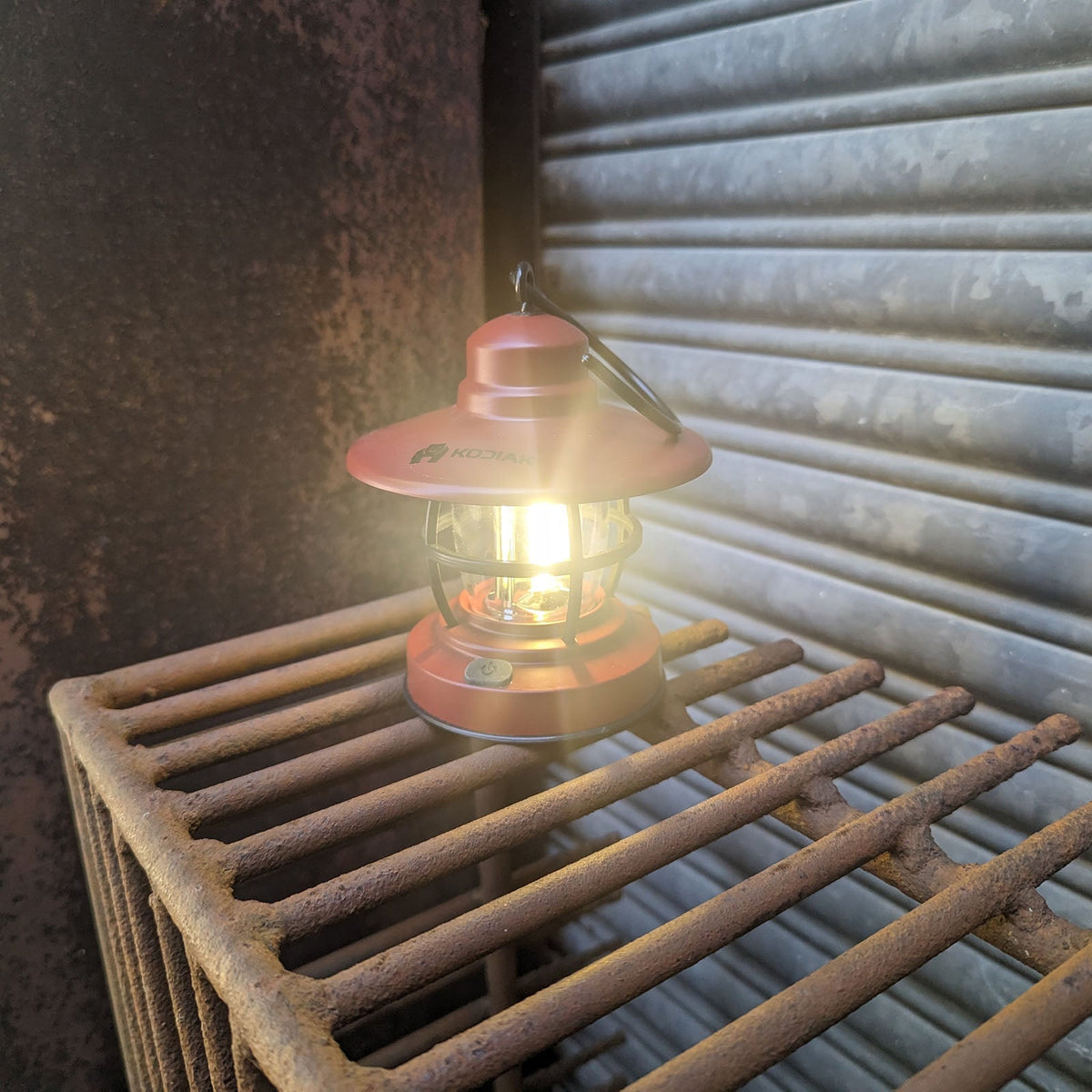 Kodiak® Klassic Jr. Mini Retro Lantern