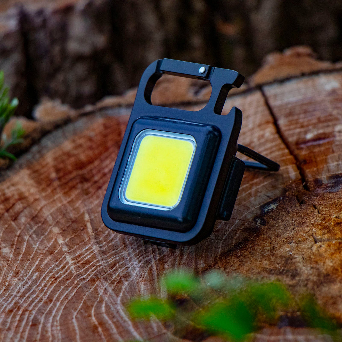 Kodiak® KOMPANION® 500 Lumen Rechargeable Aluminum Work Light