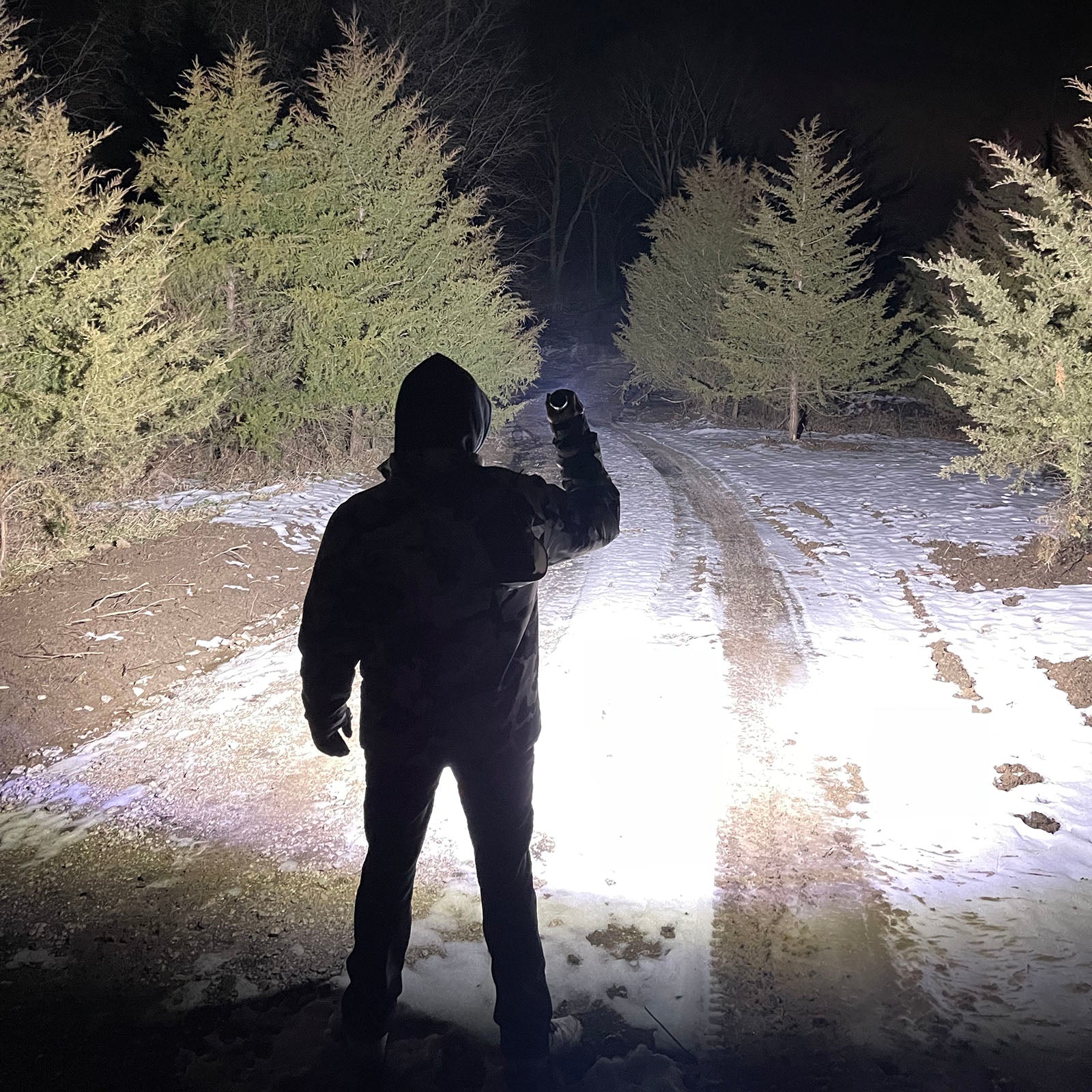 Kodiak® Kolossus 15000 Lumen Rechargeable Tactical Flashlight