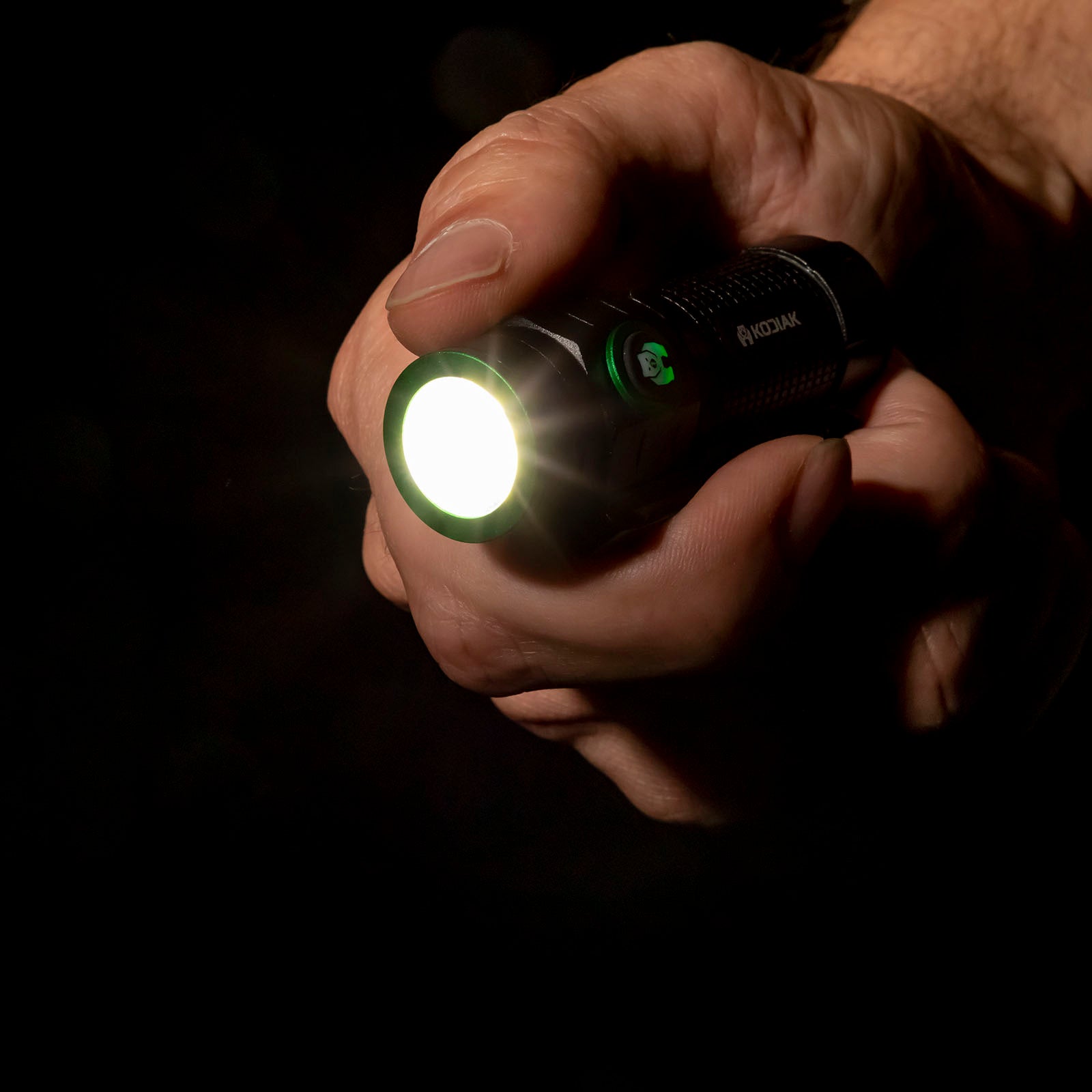 Kodiak® KUB Rechargeable Compact Flashlight 1000 Lumens