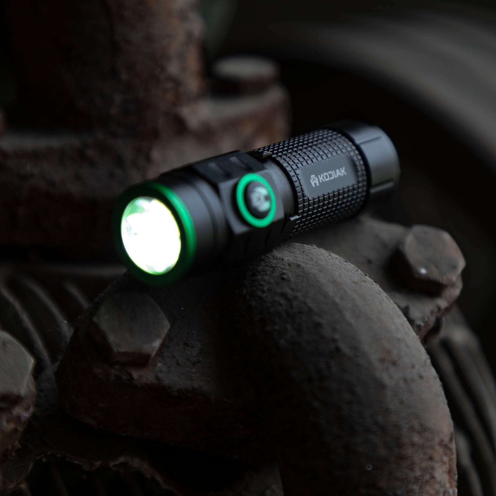 Kodiak® KUB Rechargeable Compact Flashlight 1000 Lumens